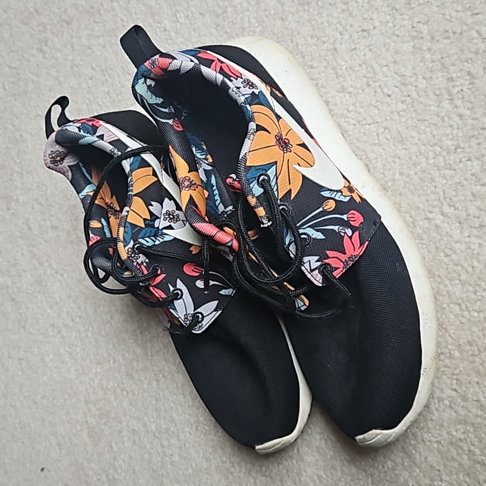 Nike shoes